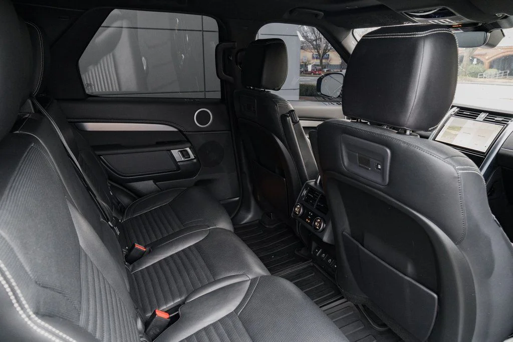 Used 2021 Black Land Rover S R-Dynamic image 28