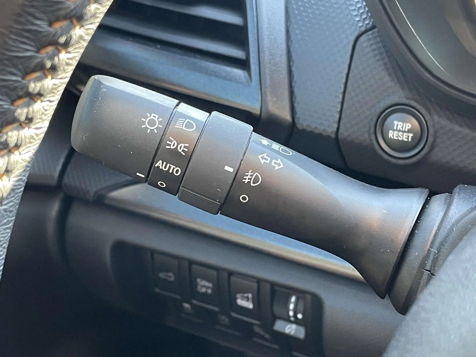Used 2024 Ice Silver Metallic Subaru Wilderness image 12