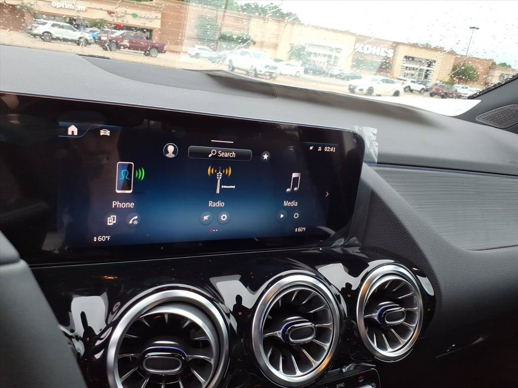 Certified Used 2026 Polar White Mercedes-Benz GLA 250 image 18