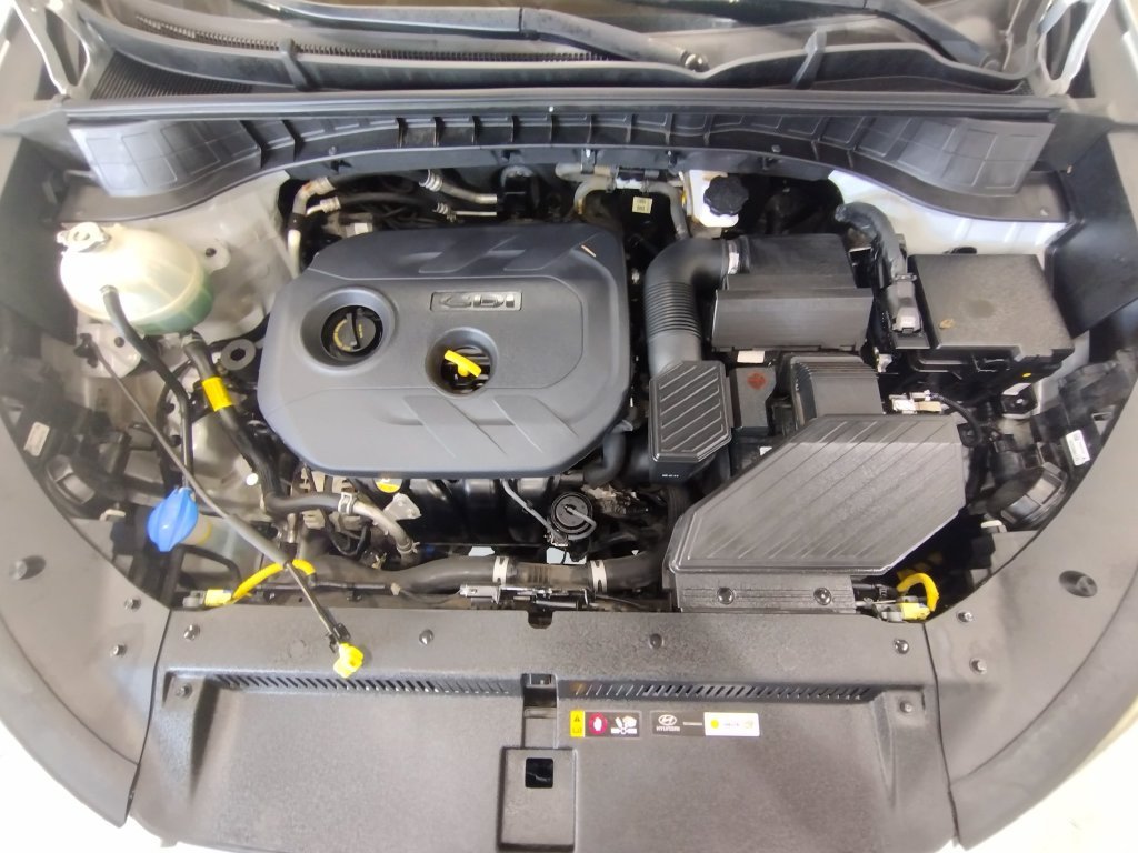 Used 2018 Molten Silver Hyundai SEL image 8