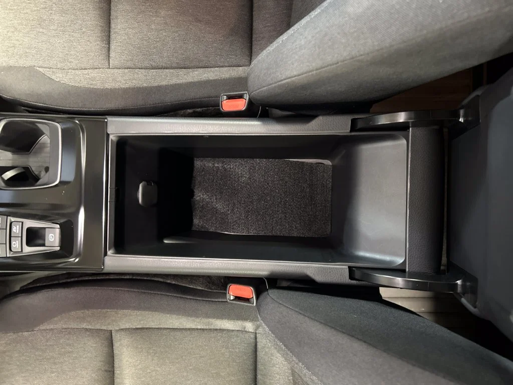 Used 2025  Toyota LE image 21