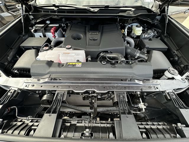 2026 Toyota Tundra SR5 - Photo 32