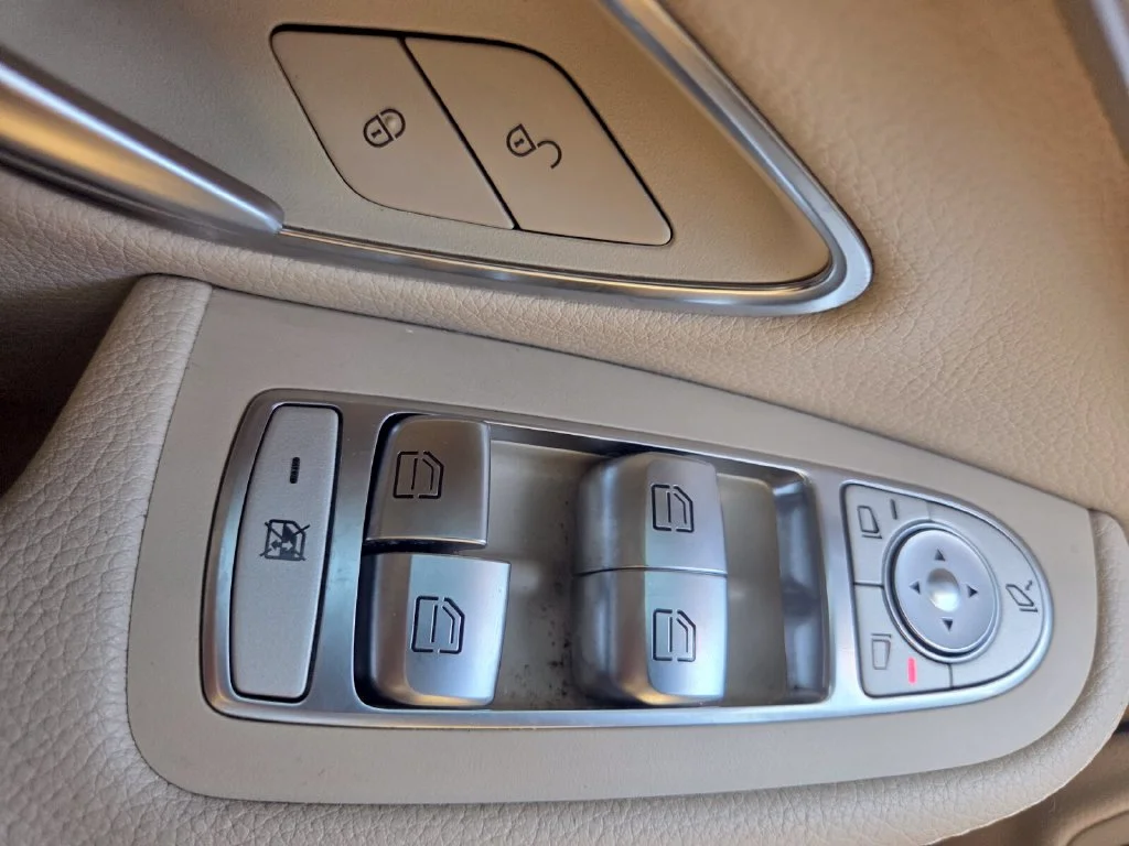 Used 2017 Black Mercedes-Benz C 300 image 19