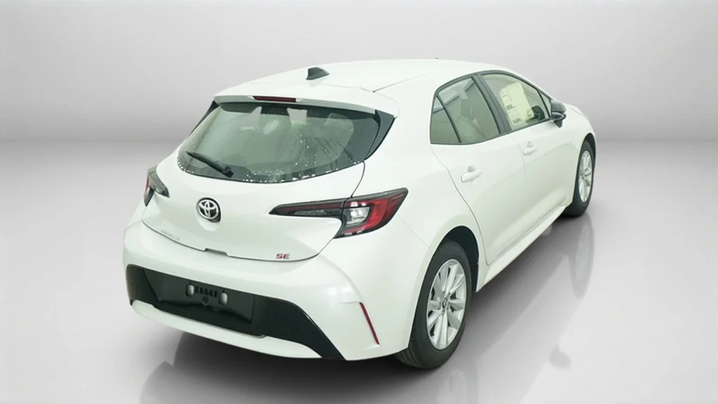 New 2027 Wind Chill Pearl Toyota SE image 11