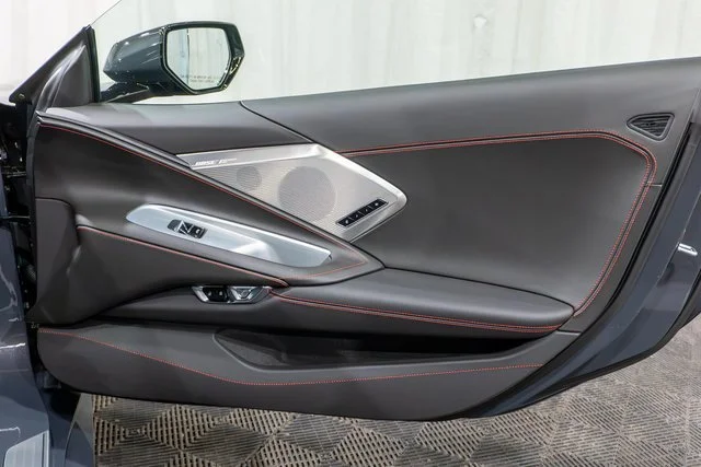 2027 Chevrolet Corvette 2LT - Photo 26