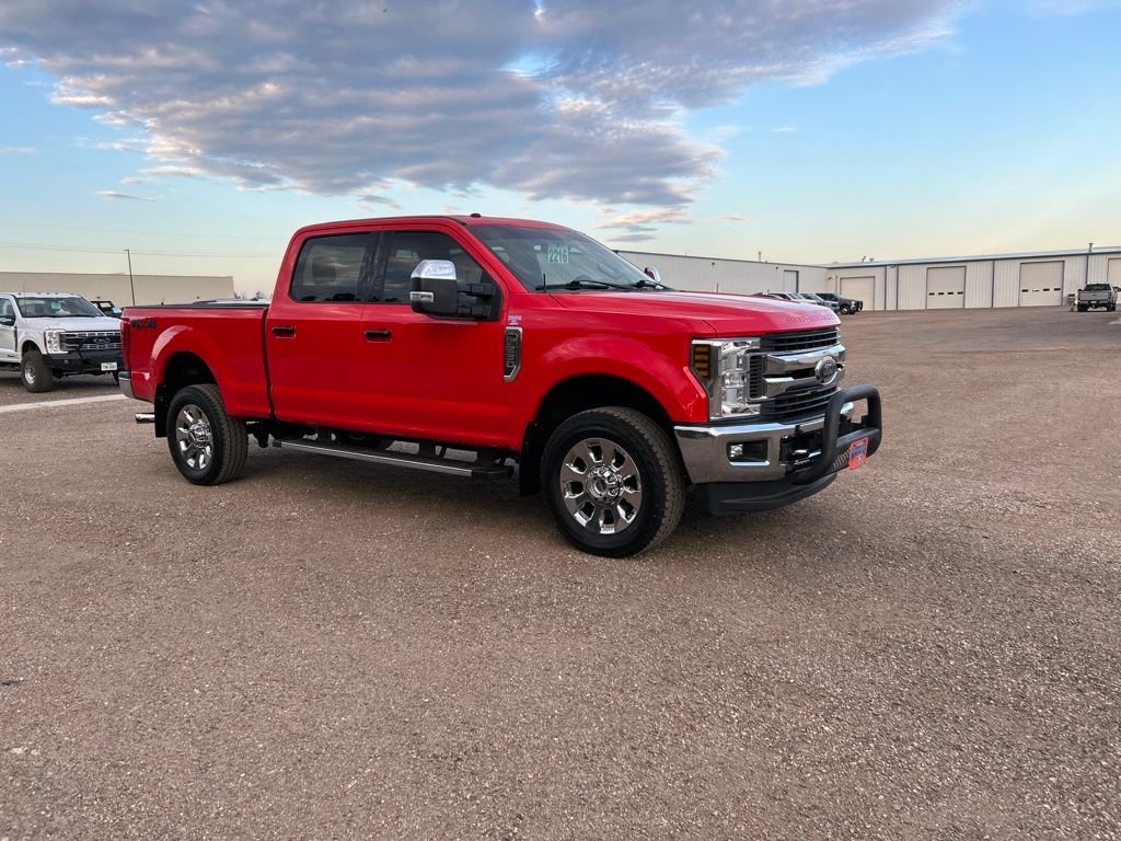 Used 2019 Red Ford XLT image 9