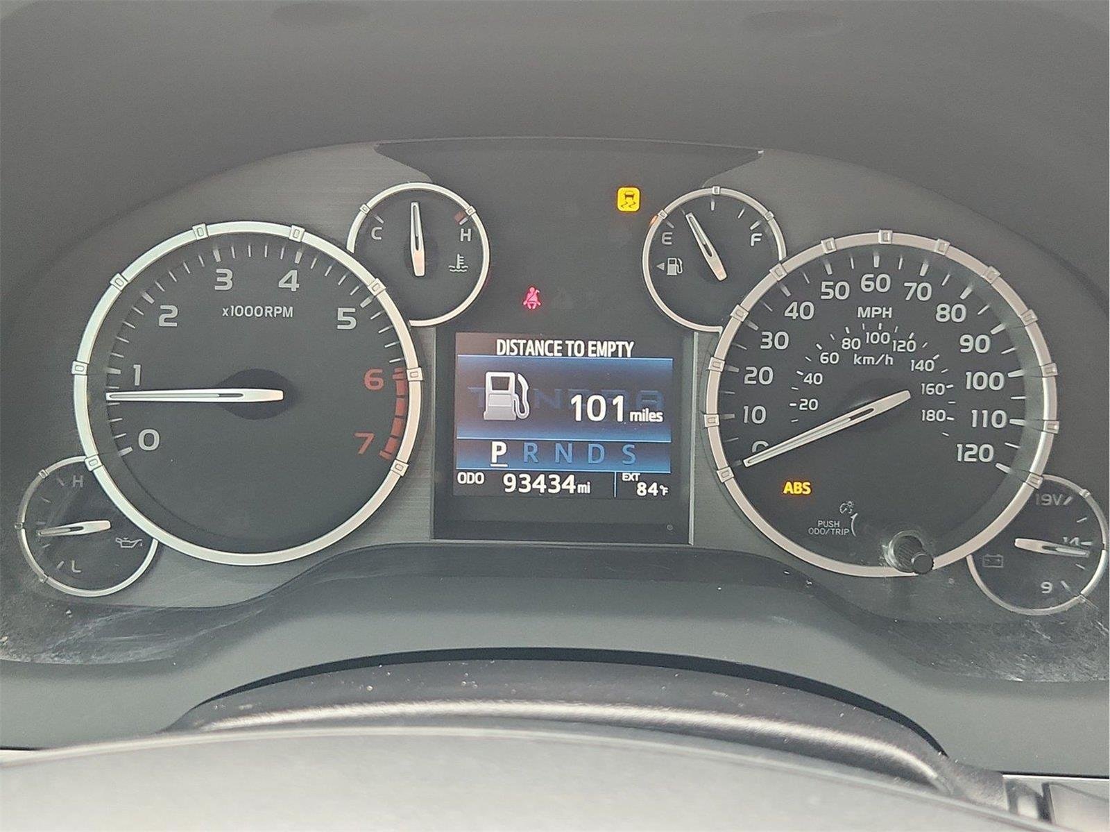 2017 Toyota Tundra 4WD photo 12 of 34