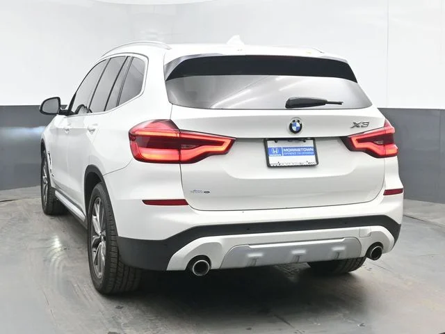 Used 2018 Alpine White BMW xDrive30i image 7