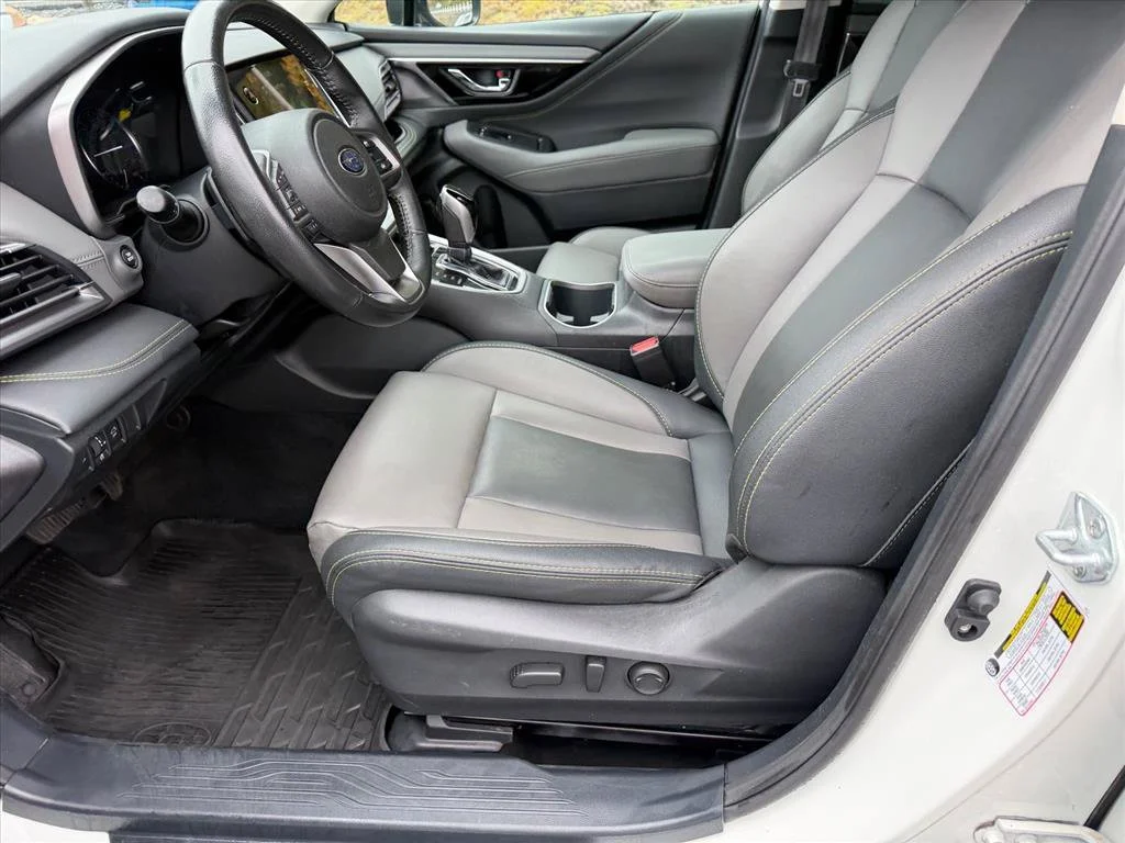 Used 2023 White Subaru Onyx Edition image 8