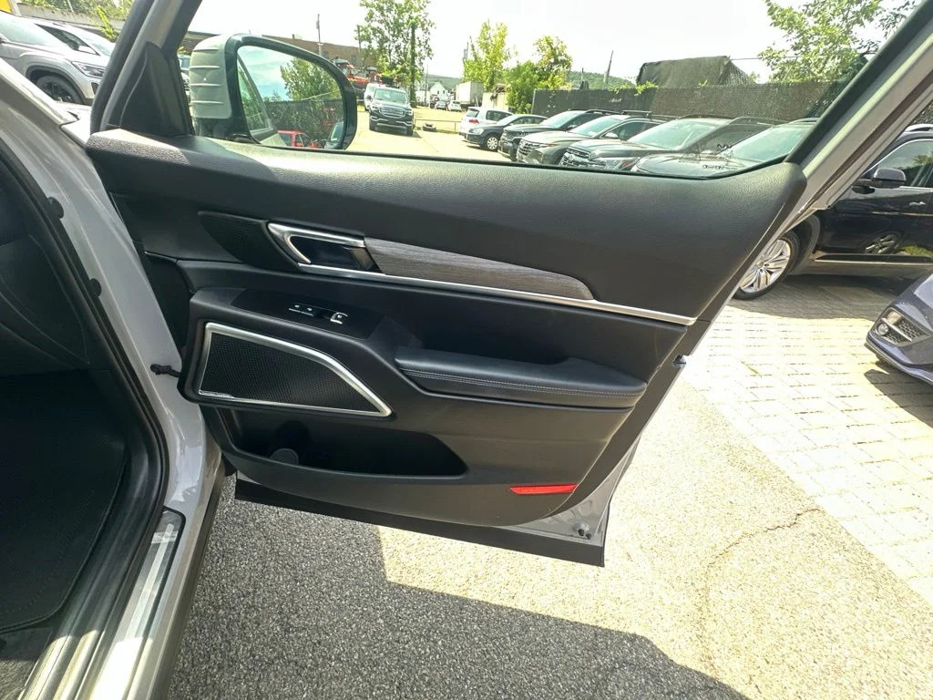 Used 2022 Gray Kia SX image 35