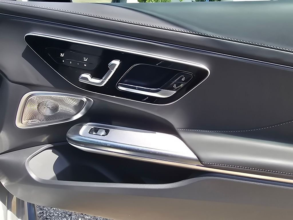 New 2026 MANUFAKTUR Alpine Grey Mercedes-Benz CLE 53 AMG® image 23