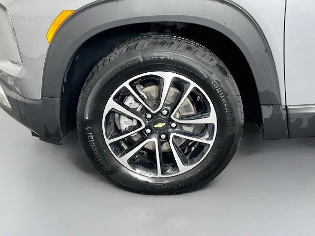 Used 2024 Gray Chevrolet LT image 10