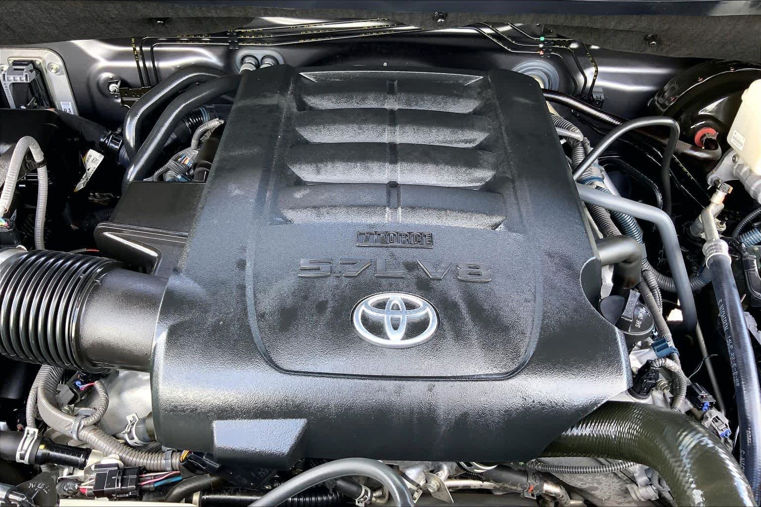 Used 2021 Magnetic Gray Metallic Toyota SR5 image 32