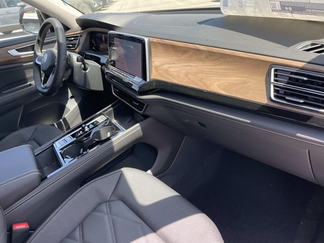 New 2026 Black Volkswagen 2.0T SE w/Technology image 29