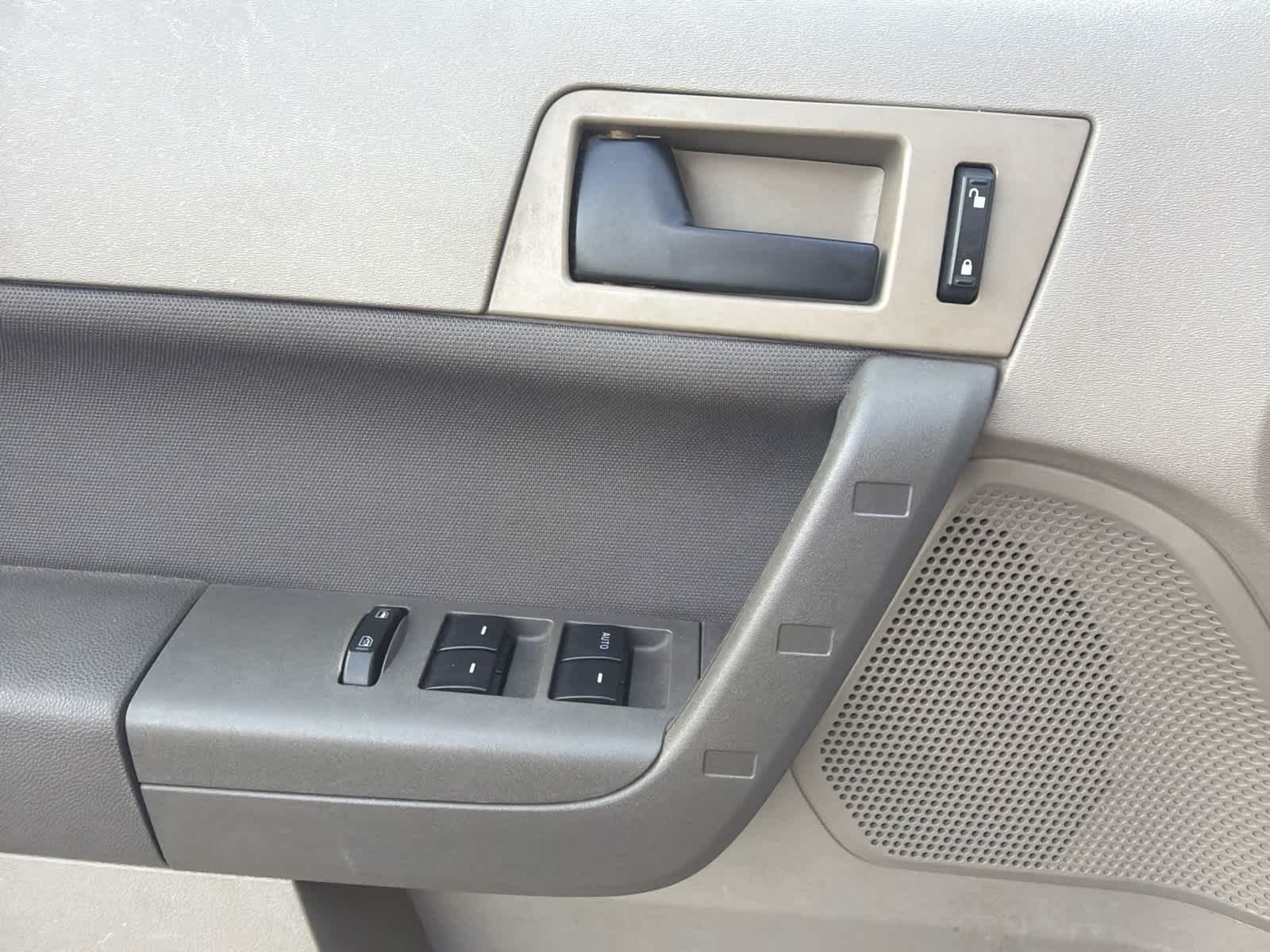 Used 2010  Ford SE image 15