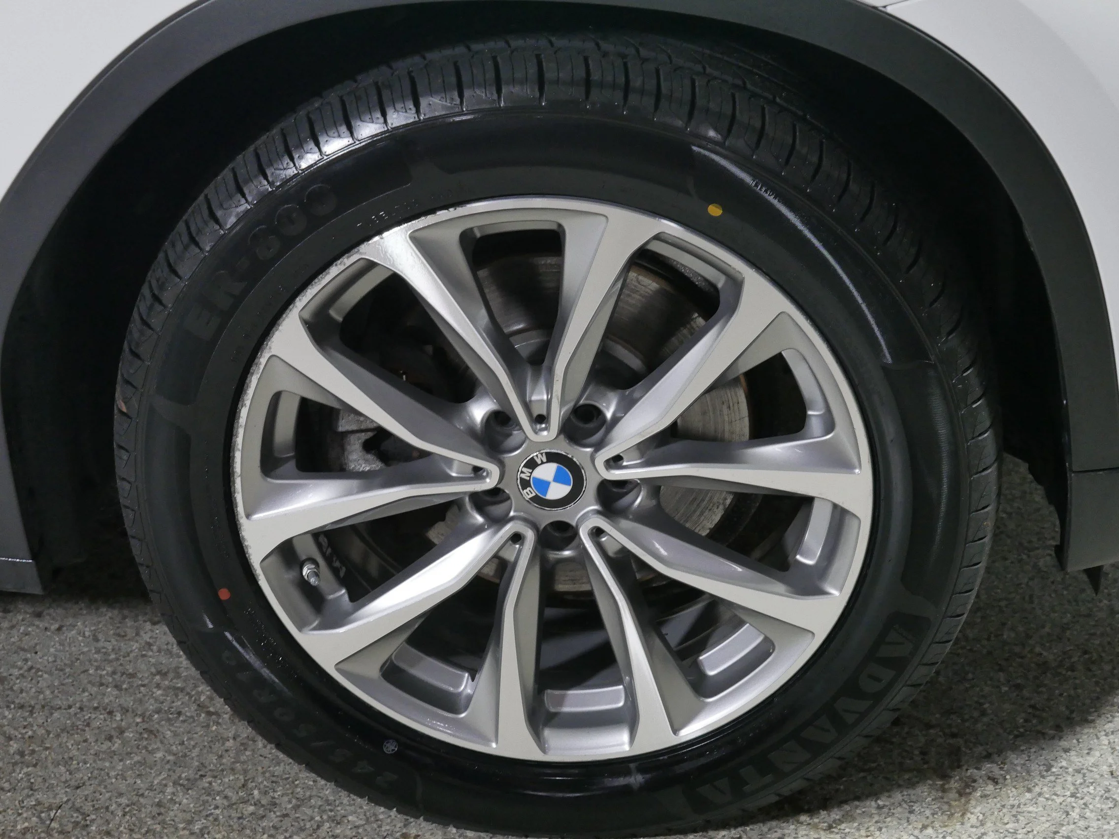 Used 2018 Alpine White BMW xDrive30i image 15