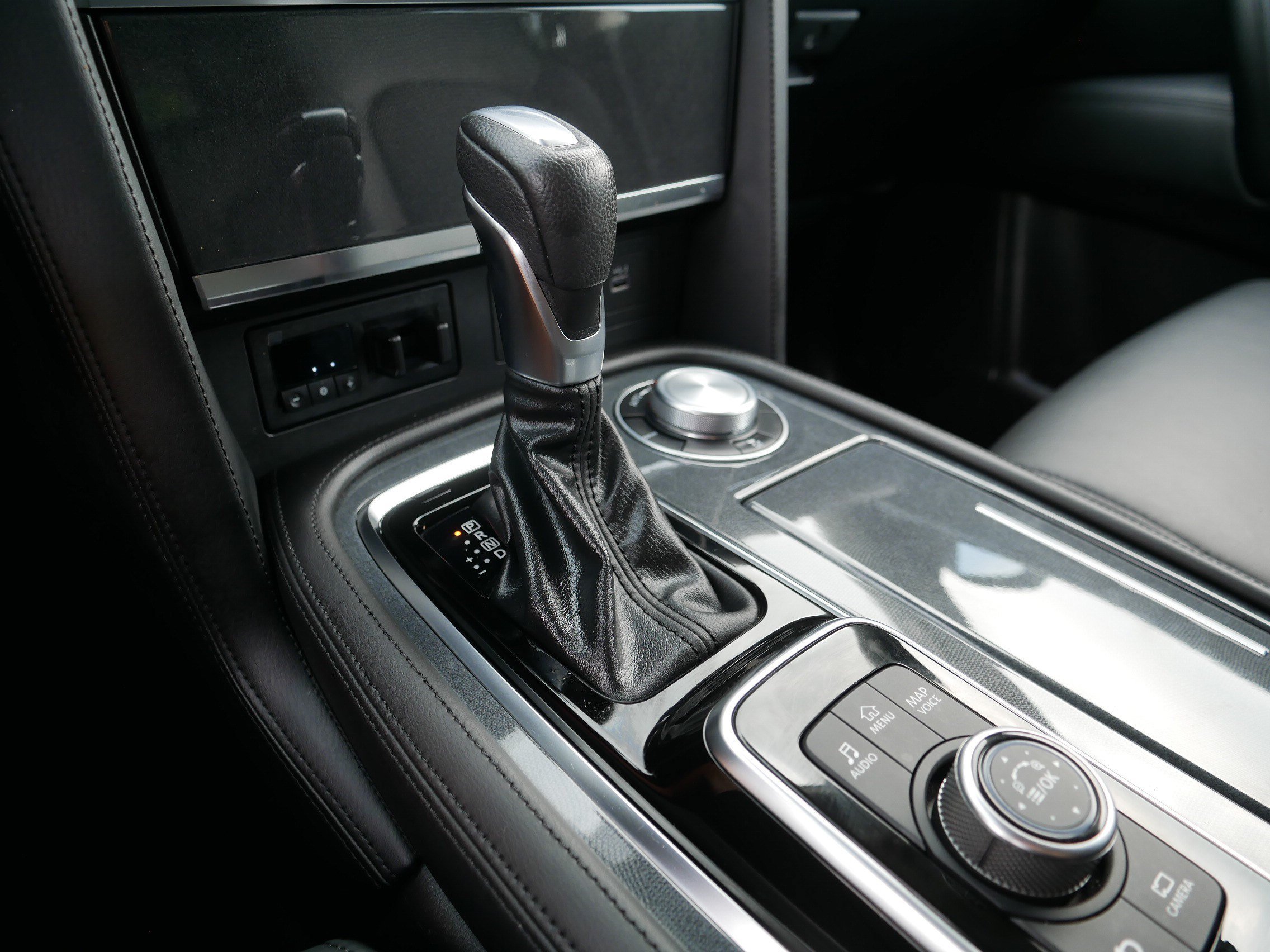 Certified Used 2024 Gun Metallic Nissan SV image 24