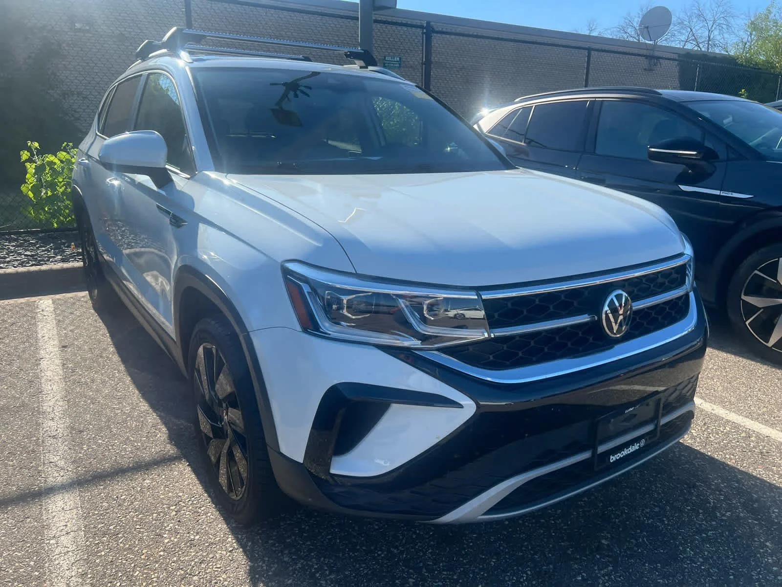 Used 2023 Volkswagen Taos SEL with VIN 3VV4X7B29PM353995 for sale in Brooklyn Center, Minnesota