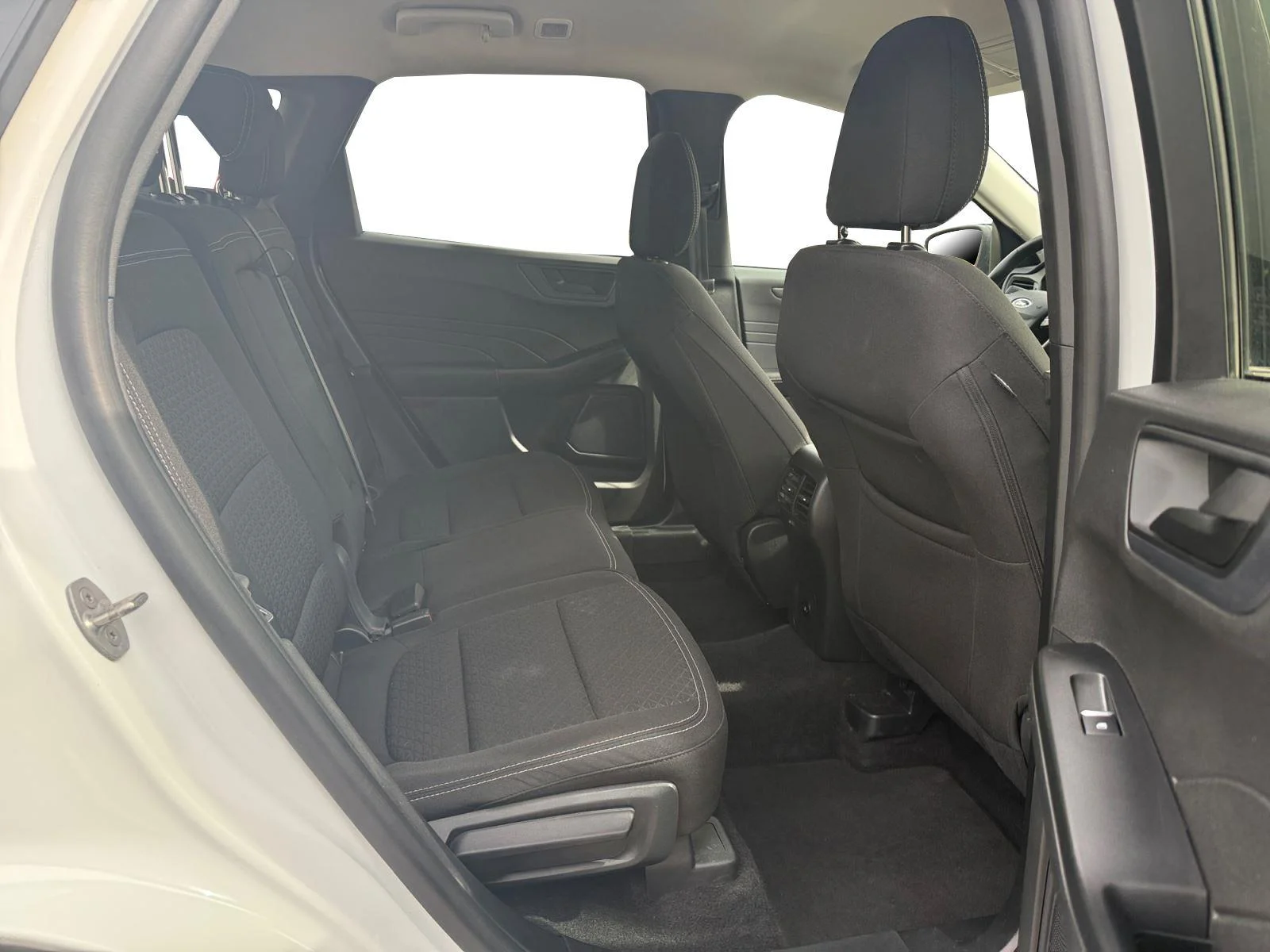 Used 2024 Oxford White Ford Active image 24