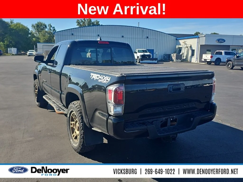 Used 2022 Midnight Black Metallic Toyota TRD Sport image 9