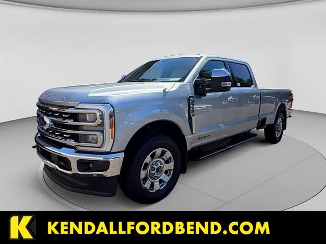 Used 2023 Silver Ford Lariat image 1