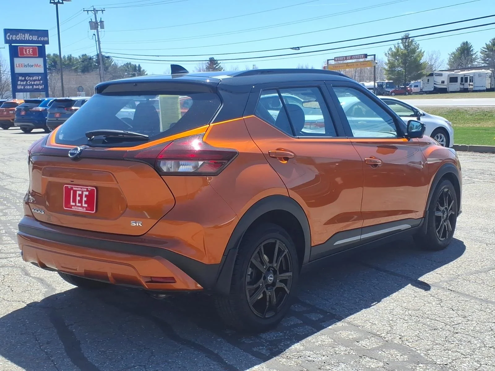 Used 2023 Orange Metallic Nissan SR image 5