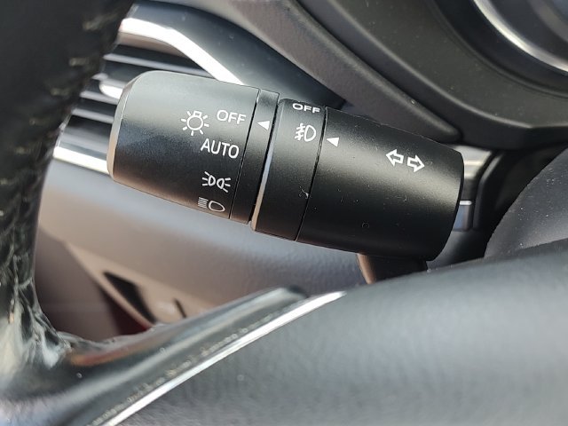 Used 2017 Red Mazda Grand Select image 21