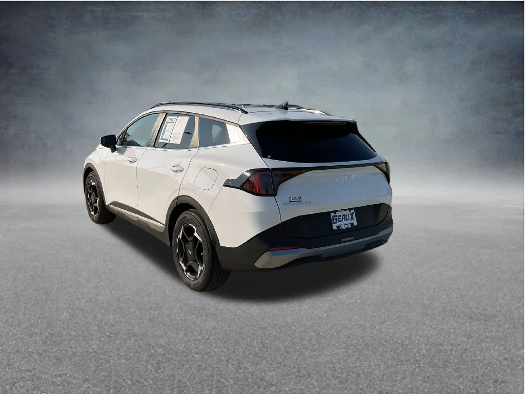 Used 2026 White Kia EX image 5
