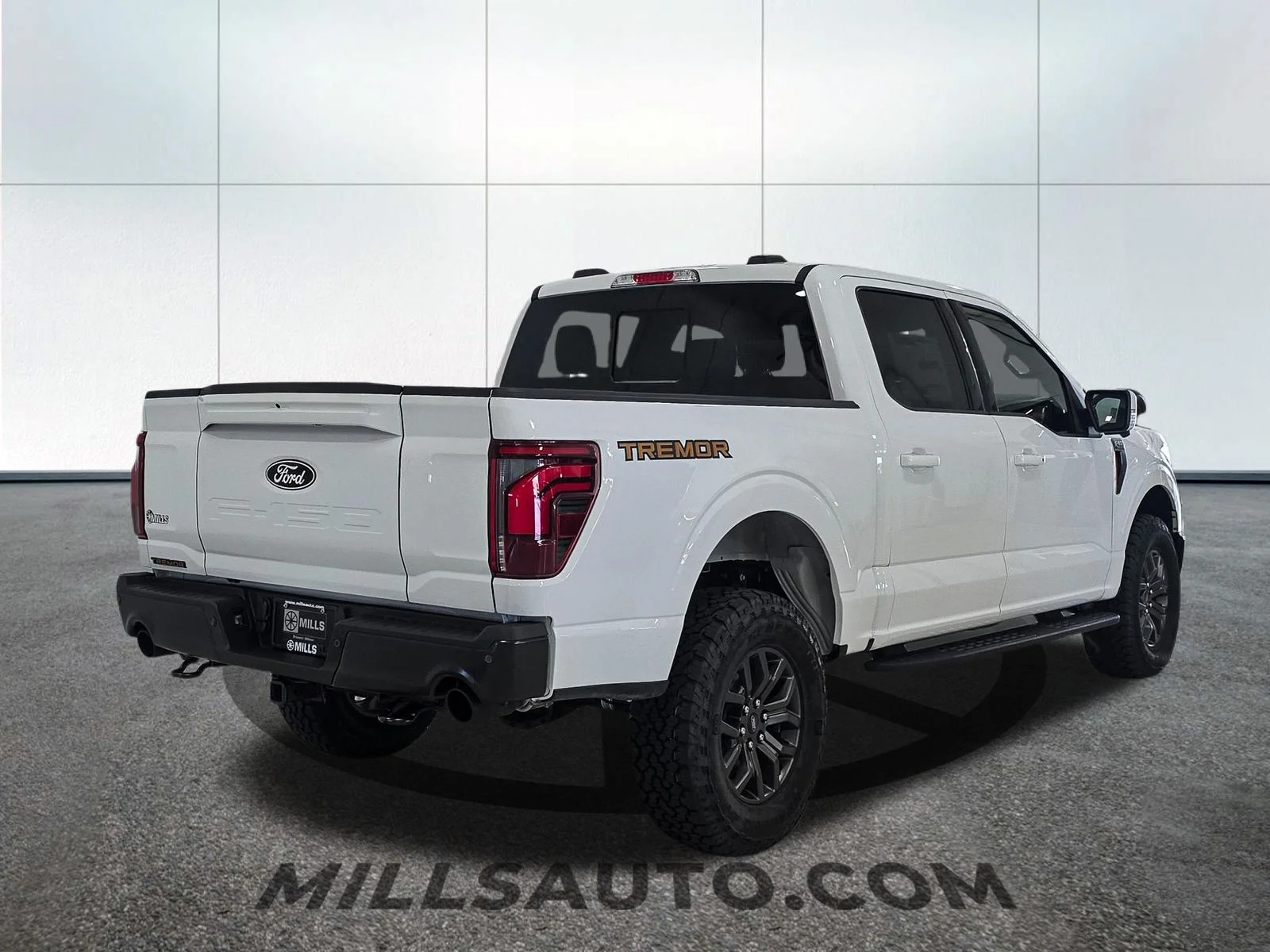 New 2025 Oxford White Ford Tremor® image 8