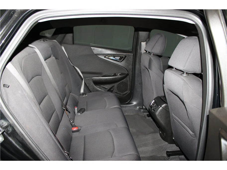 Used 2023 Mosaic Black Metallic Chevrolet LT image 21