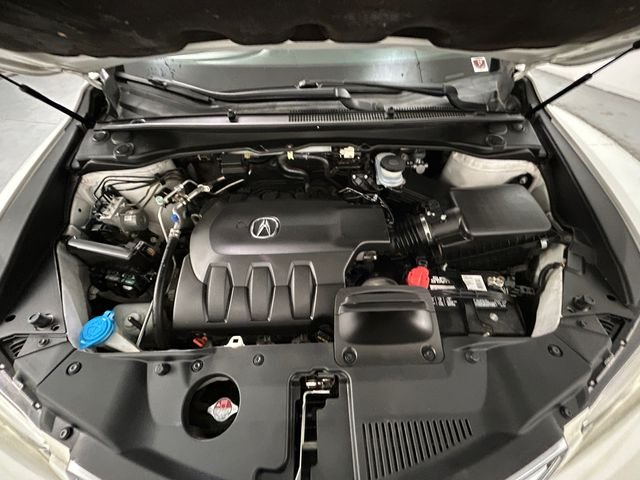 Used 2018 White Acura Technology & AcuraWatch Plus Packages image 21