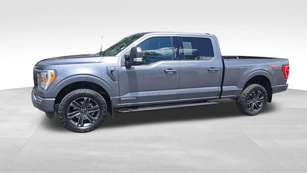 Used 2022 Gray Metallic Ford XLT image 4