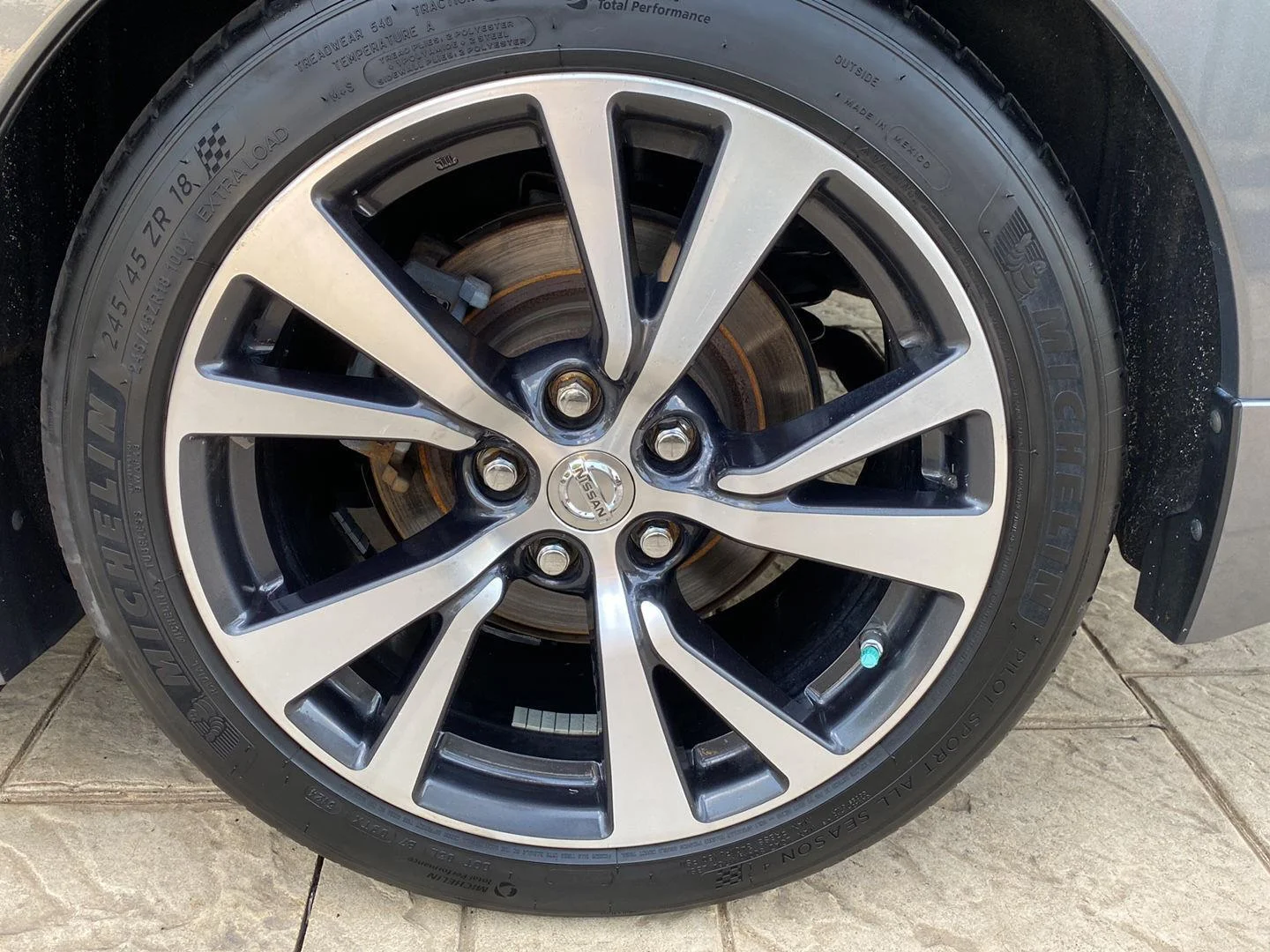 Used 2017 Gun Metallic Nissan SL image 11