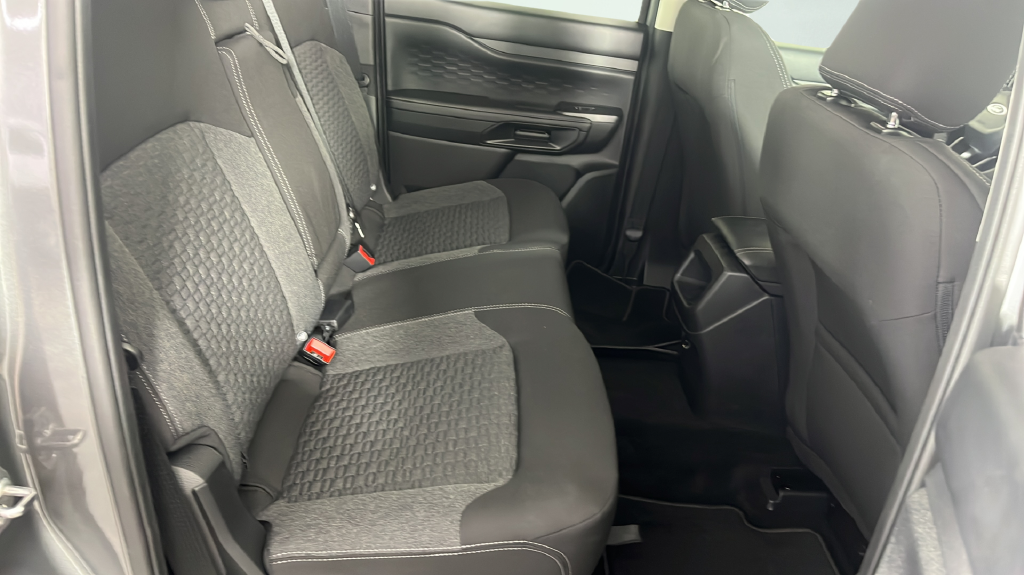 New 2026 Carbonized Gray Metallic Ford XLT image 16
