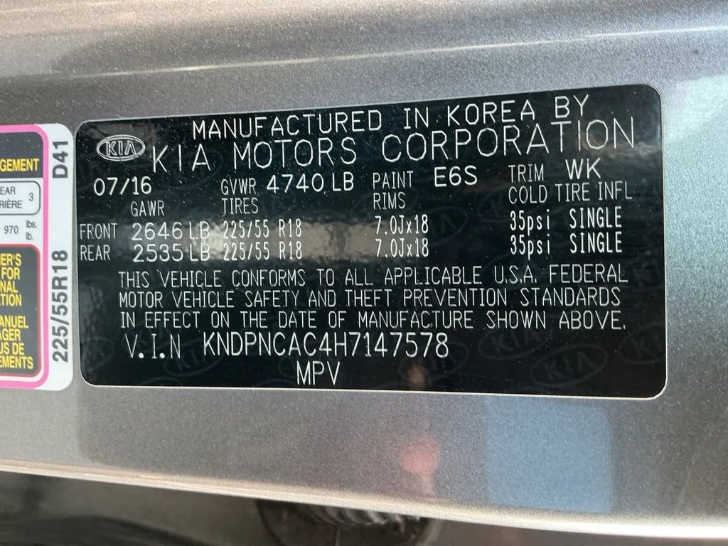 Used 2017 Silver Kia EX image 25