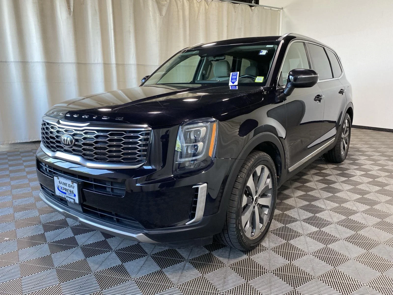 Used 2021 Black Copper Kia EX image 4