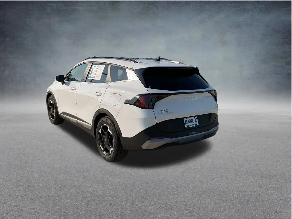 Used 2026 White Kia EX image 5