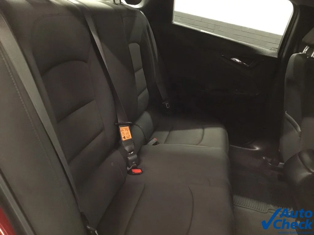 Used 2021 Red Chevrolet RS image 31