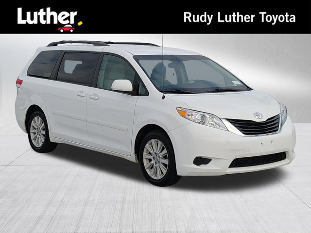 2013 Toyota Sienna LE