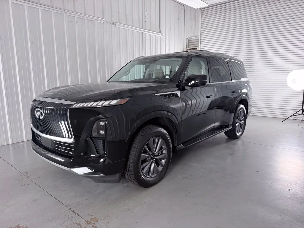 2025 INFINITI QX80
