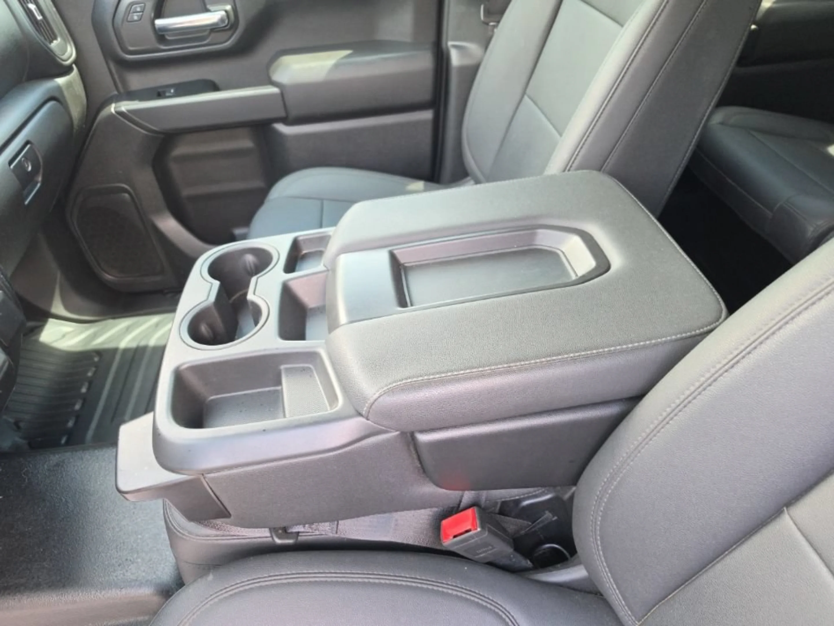 Used 2022 Summit White Chevrolet WT image 17