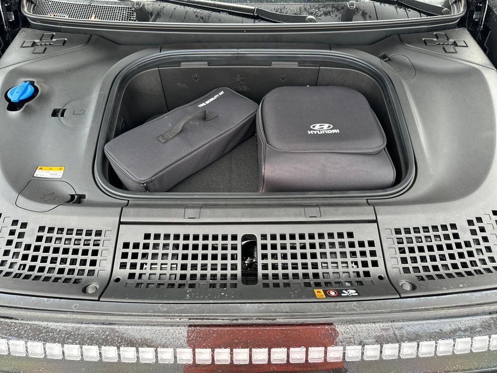 2026 Hyundai IONIQ 9 S - Photo 12