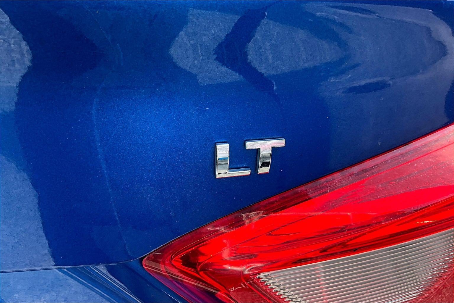 Used 2016 Blue Chevrolet LT image 20