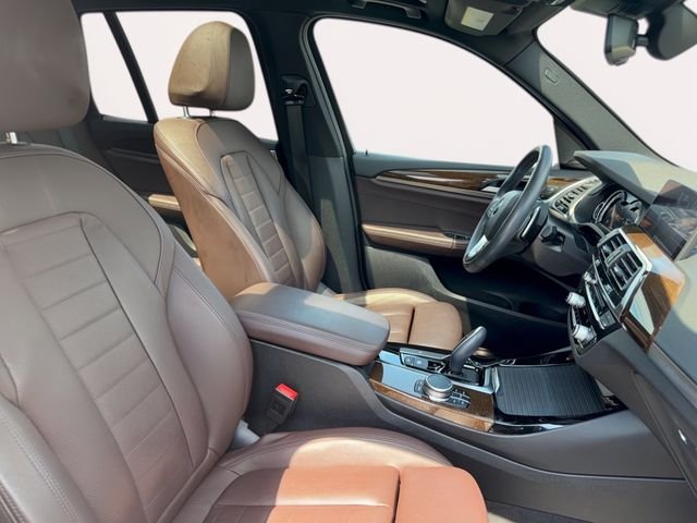 Used 2019 White BMW sDrive30i image 30