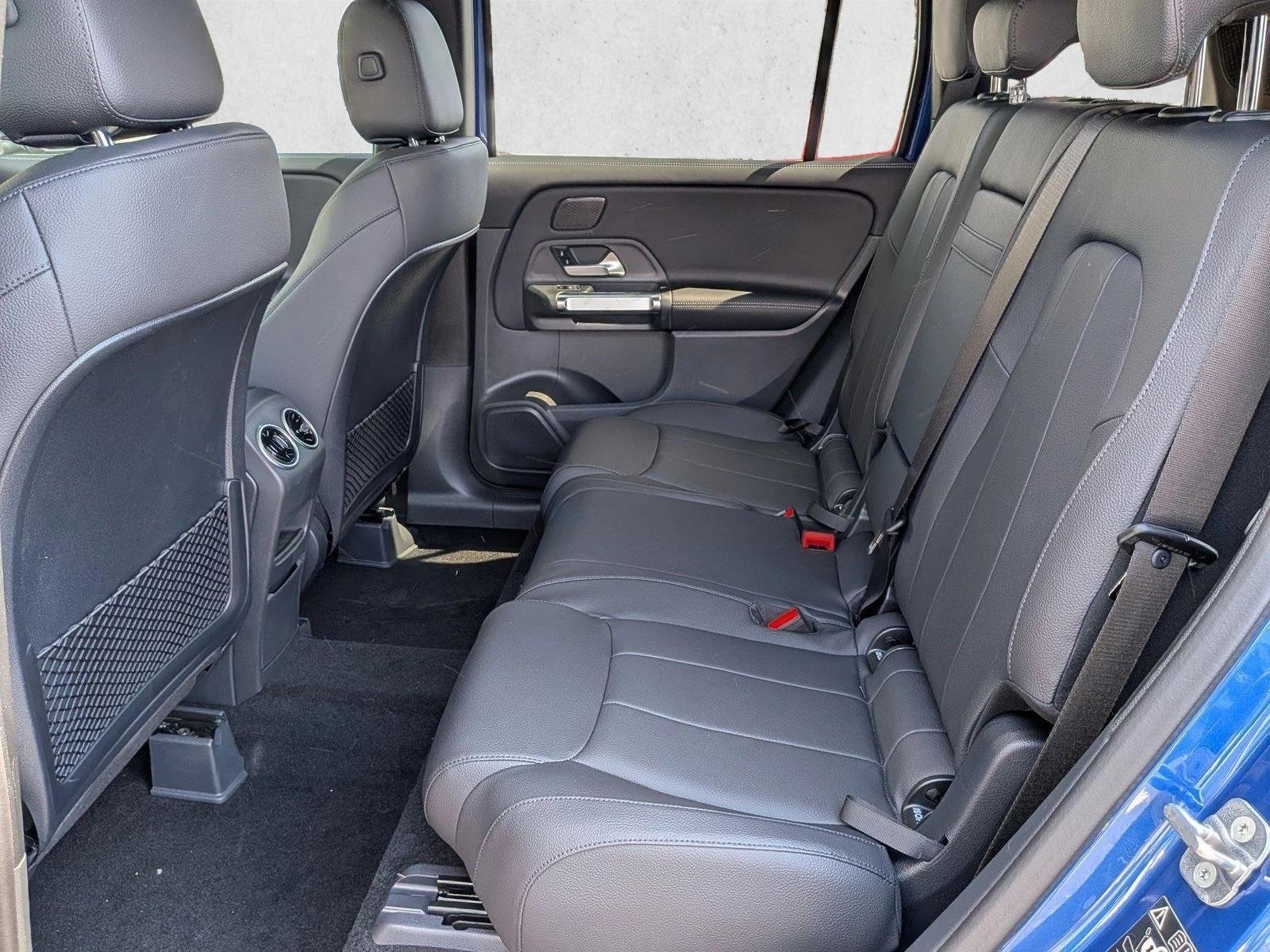 New 2026 Starling Blue Metallic Mercedes-Benz GLB250 image 17