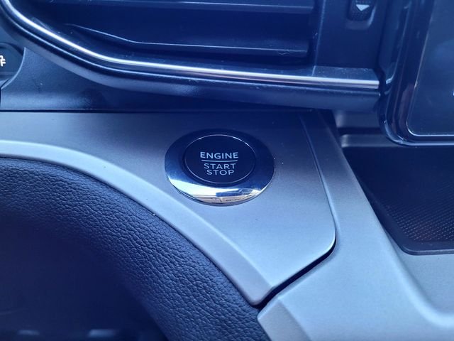 Used 2022 White Ford XLT image 20