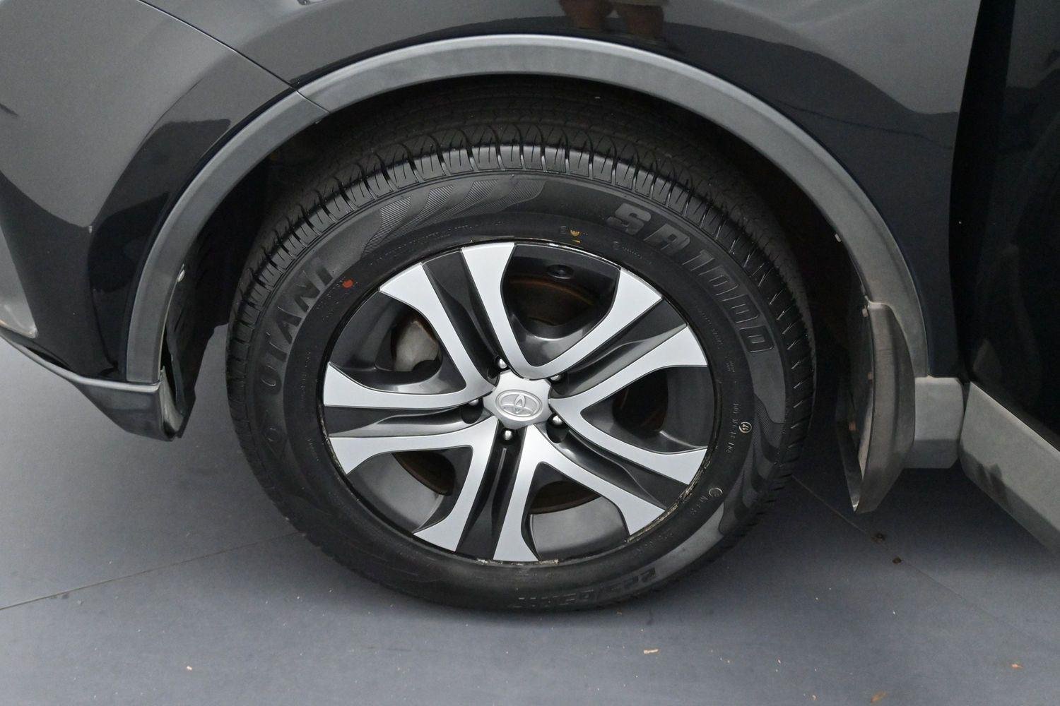 Used 2018 Black Toyota LE image 28