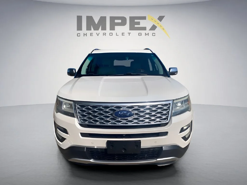 Used 2017 White Ford Platinum image 8