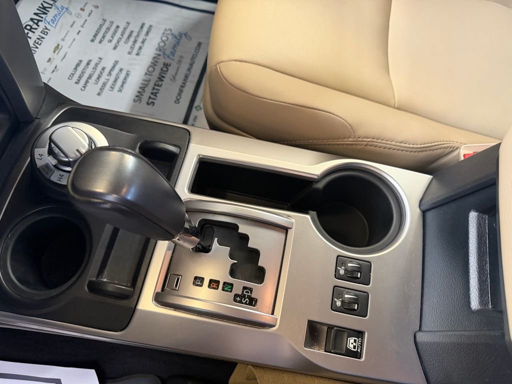 Used 2018 White Toyota SR5 Premium image 18