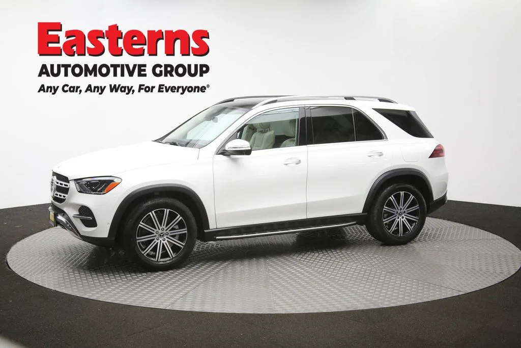 Used 2025 White Mercedes-Benz GLE 450e image 58